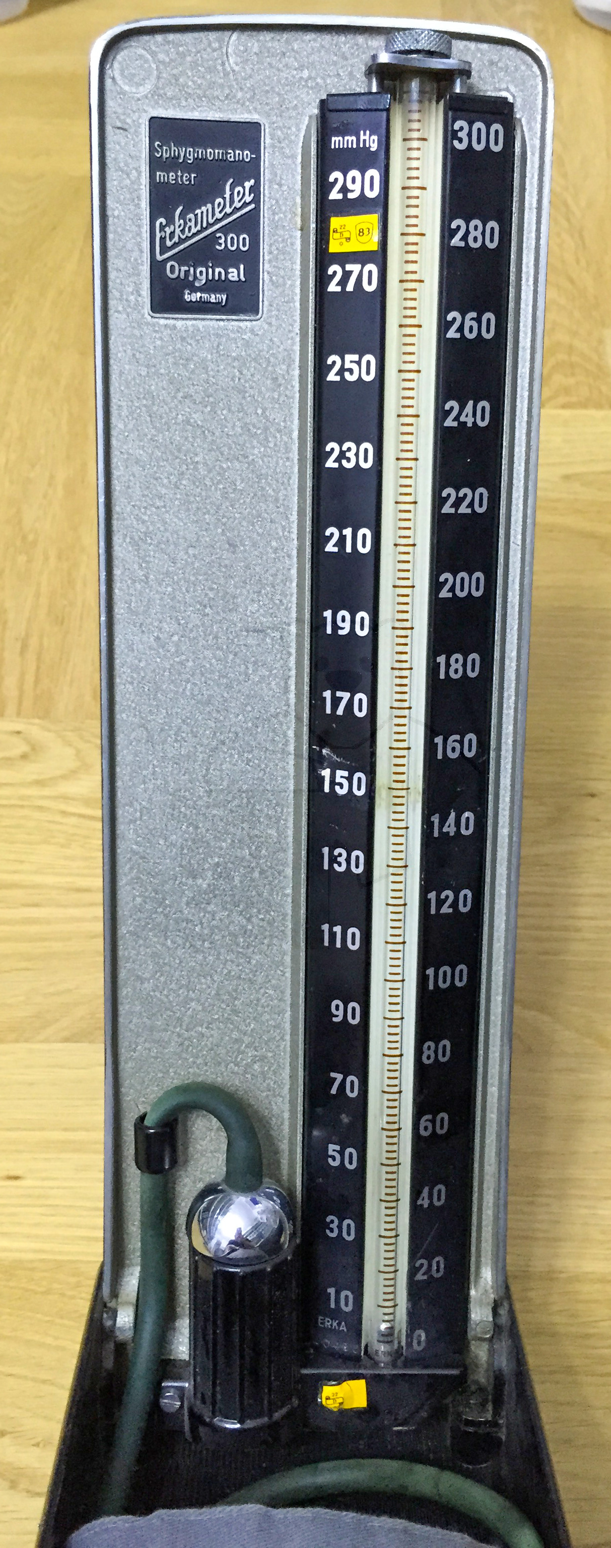 Erka 300 Blutdruckmesser (Sphygmomanometer), Originalzustand, 1960'er Jahre, Skala